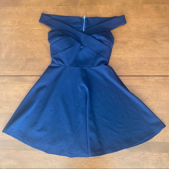 Windsor Off-Shoulder A-Line Dress navy size small - Picture 1 of 12